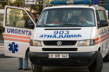 Republik Moldau  Chisinau - Ambulanz steht in Bereitschaft