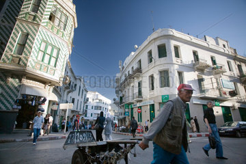 Tetouan  Marokko  Strassenszene im Spanischen Viertel