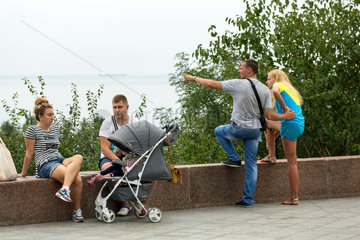 Odessa  Ukraine  Menschen am Schwarzen Meer