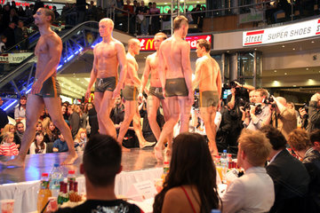 Berlin  Deutschland  Teilnehmer der Mister Berlin Wahl 2009/ 2010