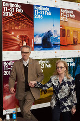 Berlin  Deutschland  Dieter Kosslick und Schauspielerin Meryl Streep auf der Berlinale
