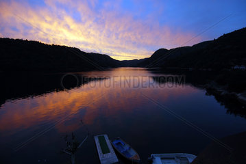 Mandal  Norwegen  Sonnenuntergang am Wasser
