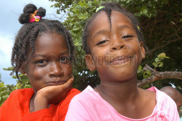 Hillsborough  Grenada  Kinder auf der Insel Carriacou