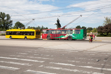 Tiraspol  Republik Moldau  Trolleybusse an der Strasse des 25. Oktobers
