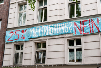Berlin  Deutschland  Protest gegen Mieterhoehungen