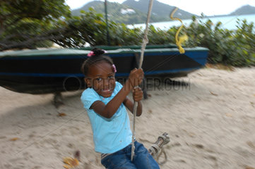 Hillsborough  Grenada  Kind auf der Insel Carriacou