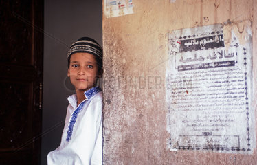 Srinagar  Indien  Portraet eines Jungen