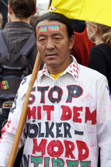 Berlin  Deutschland  Solidaritaetskundgebung fuer Tibet