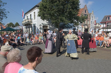 Den Burg  Niederlande  Folklorefest auf der Insel Texel