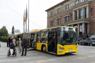 Berlin  Deutschland  BVG praesentiert neuen Gelenkbus von Scania Deutschland