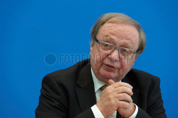 Berlin  Deutschland  Michael Mueller_SPD  Vorsitzender der Endlagerkommission