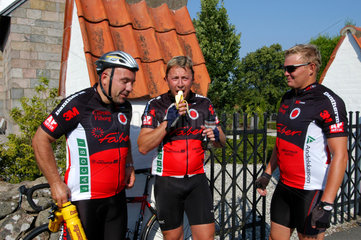 Viborg  Daenemark  Radfahrer machen Pause