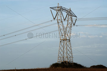 Porto Torres  Italien  ein Strommast des Stromversorgers Enel S.p.A.