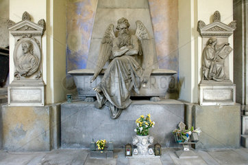 Genua  Italien  Grabskulptur auf dem Monumentalfriedhof Staglieno