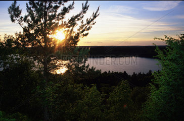 Flen  Schweden  Sonnenuntergang an einem See