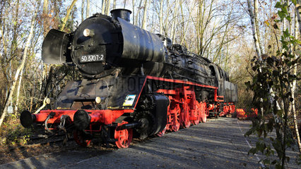 Berlin  Deutschland  Gueterzuglokomotive der Baureihe 50