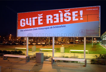 Berlin  Werbung am Flughafen Schoenefeld