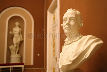 Gomel  Weissrussland  Skulptur eines Mitglieds der Familie Rumjancev im Rumjancev-Packevic-Palast