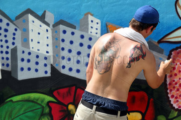 Berlin  Deutschland  Graffitisprayer