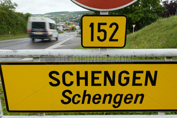 Schengen  Grossherzogtum Luxemburg  Ortsschild von Schengen