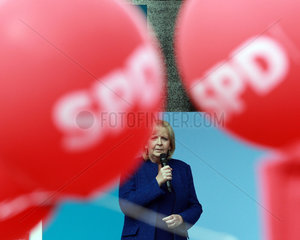 GERMANY-DUISBURG-STATE ELECTIONS-SPD-CAMPAIGN RALLY