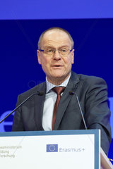 Berlin  Deutschland  EU-Bildungskommissar Tibor Navracsics