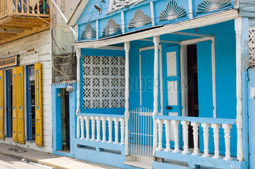 Puerto Plata  Dominikanische Republik  alte Haeuser mit farbigen Fassaden