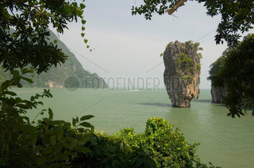 Phang Nga  Thailand  Blick auf Khao Ta-Pu in der Bucht von Phang-nga