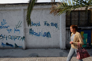 Tirana  Albanien  Wand mit Graffiti im Zentrum von Tirana