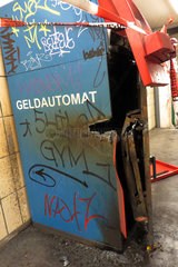 Berlin  Deutschland  aufgesprengter Geldautomat in der Vorhalle des U-Bahnhofs Kaiserdamm
