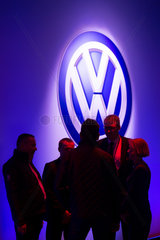 Wreschen  Polen  VW-Logo zur Eroeffnung des Werks von VW Nutzfahrzeuge