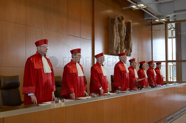 Karlsruhe  Deutschland  die Richter des Ersten Senats des Bundesverfassungsgerichts