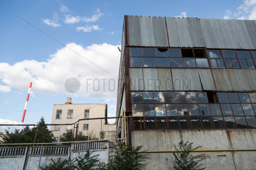 Bender  Republik Moldau  Ruine einer geschlossenen Fabrik