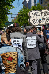 Berlin  Deutschland  Demonstration zum Internationaler Kampf- und Feiertag der Arbeitslosen