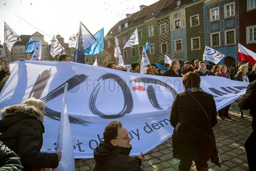 Posen  Polen  Demonstration der KOD
