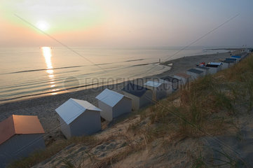 Den Hoorn  Niederlande  Sonnenuntergang am Strand
