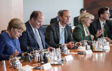 Merkel + Braun + Hoppenstedt + Gruetters + Seibert