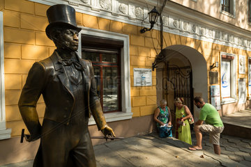 Odessa  Ukraine  Skulptur des Dichters Alexander Puschkin