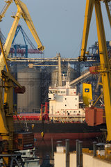 Odessa  Ukraine  Terminal fuer Massengut im Hafen