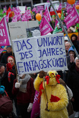 Berlin  Deutschland  Demonstration gegen Massentierhaltung