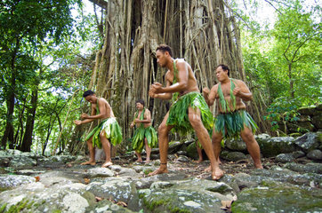 Taiohae  Franzoesisch-Polynesien  polynesische Taenzer