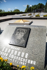Tiraspol  Republik Moldau  Soldatengrab am Helden-Gedenkplatz