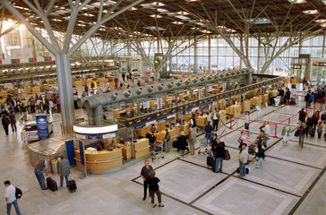 Abflughalle des Stuttgarter Flughafen