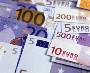 Eurogeldscheine mit verschiedenen Werten  Vorder- und Rueckseite