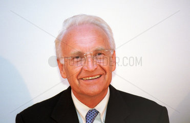 Dr. Edmund Stoiber auf der Cebit 2002