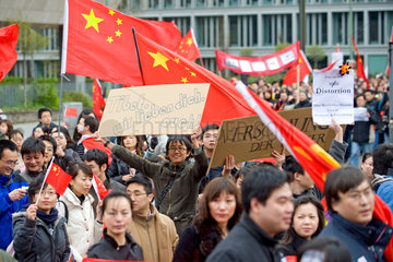 Berlin  Deutschland  Pro China Demonstration in Berlin