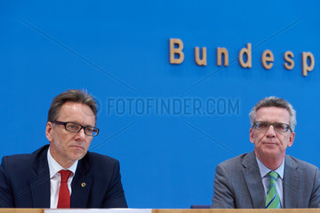 Berlin  Deutschland  Holger Muench und Dr. Thomas de Maiziere