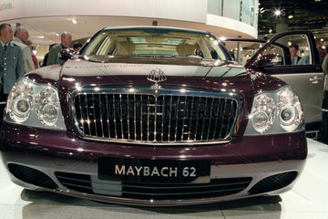 Maybach praesentiert seine Luxuslimousinen