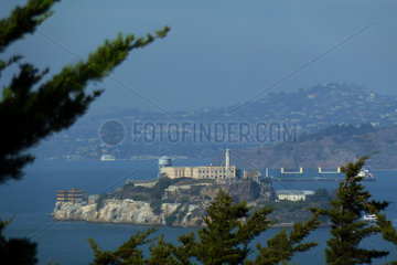 San Francisco  USA  Blick auf die Insel Alcatraz in der Bucht von San Francisco