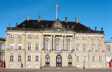Schlossplatz und ein Palais des Schlosses Amalienburg
